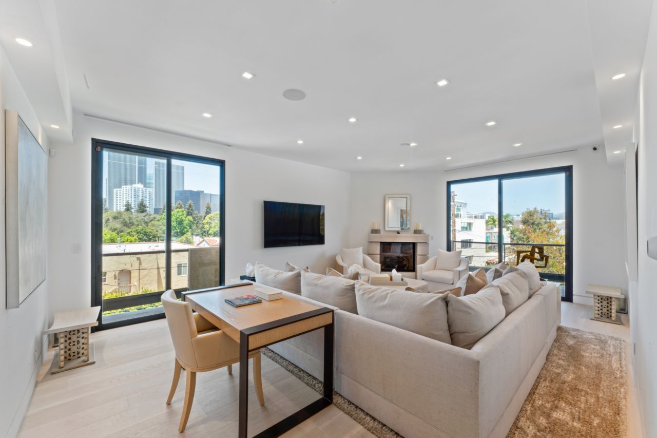 Living Room with Panoramic Views